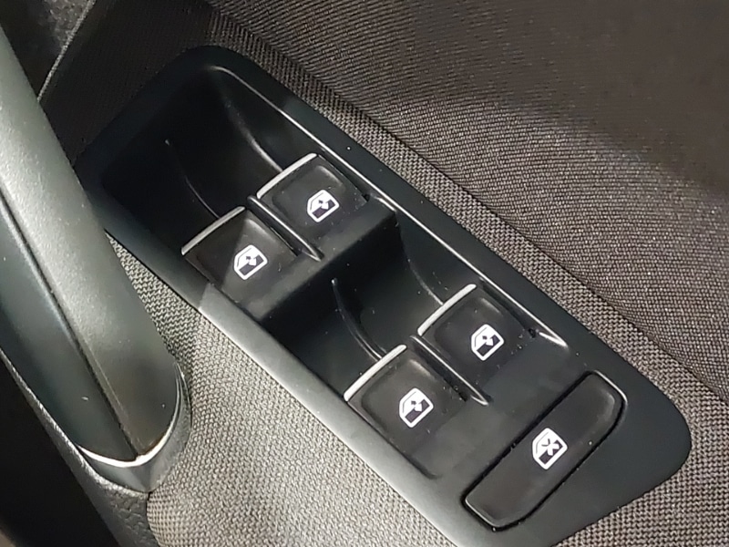 Used Volkswagen Golf 2019 for sale - 77126469: Photo 19