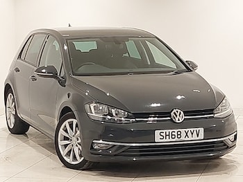 Used Volkswagen Golf 2019 for sale - 77126469: Photo
