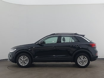 Used Volkswagen T-Roc 2023 for sale - 75278654: Photo