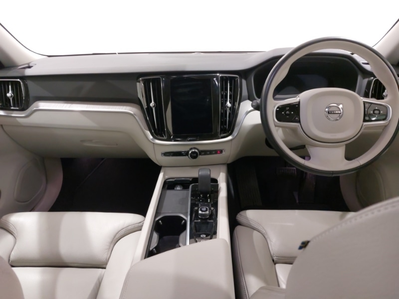 Used Volvo S60 2023 for sale - 76107948: Photo 2