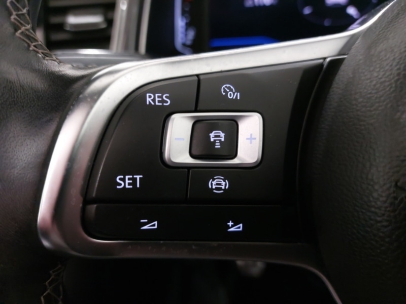 Used Volkswagen T-Roc 2019 for sale - 76839104: Photo 16