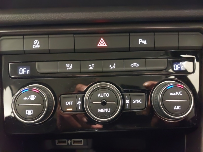 Used Volkswagen T-Roc 2019 for sale - 76885331: Photo 12