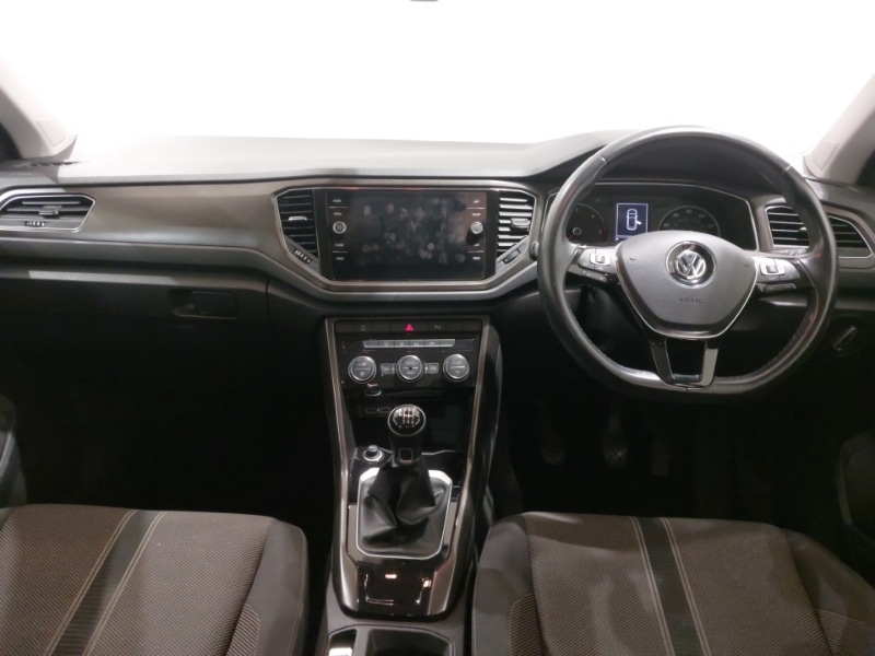 Used Volkswagen T-Roc 2019 for sale - 76885331: Photo 2