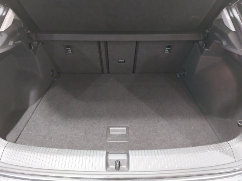 Used Volkswagen T-Roc 2019 for sale - 76885331: Photo 8