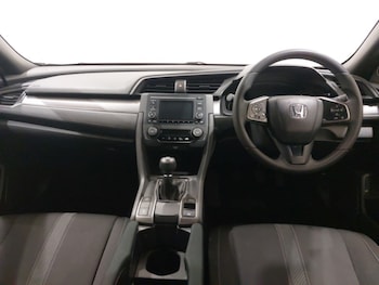 Used Honda Civic 2019 for sale - 76213185: Photo 2