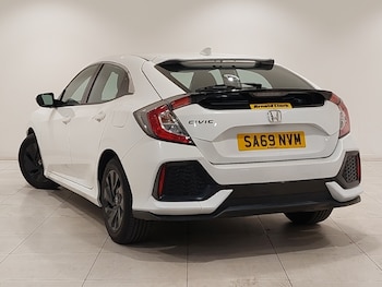 Used Honda Civic 2019 for sale - 76213185: Photo 3