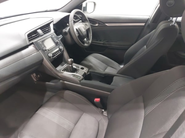 Used Honda Civic 2019 for sale - 76213185: Photo 5