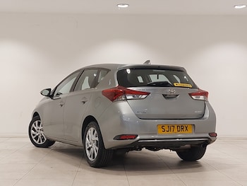 Used Toyota Auris 2017 for sale - 79070082: Photo