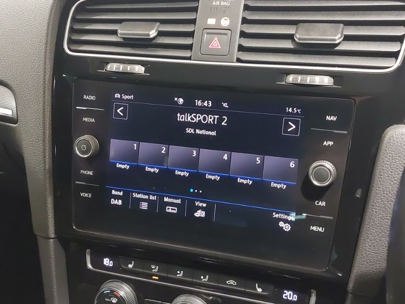 Used Volkswagen Golf 2019 for sale - 77644782: Photo 10