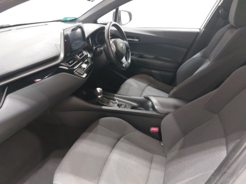 Used Toyota C-HR 2019 for sale - 77722101: Photo 5