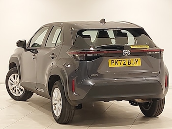 Used Toyota Yaris Cross 2022 for sale - 77347668: Photo