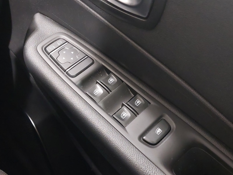 Used Renault Captur 2017 for sale - 76269256: Photo 19