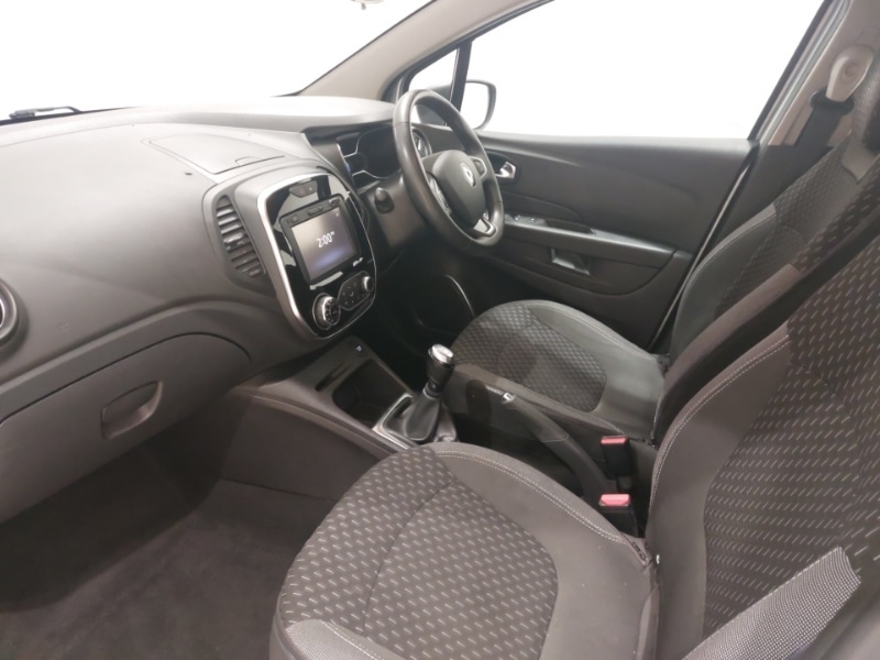 Used Renault Captur 2017 for sale - 76269256: Photo 5