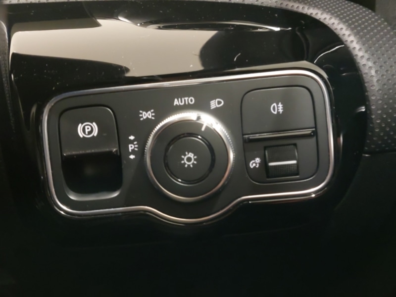 Used Mercedes-Benz A-Class 2021 for sale - 76987370: Photo 16