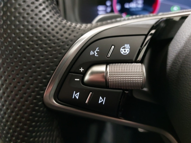 Used Skoda Karoq 2024 for sale - 76365538: Photo 16