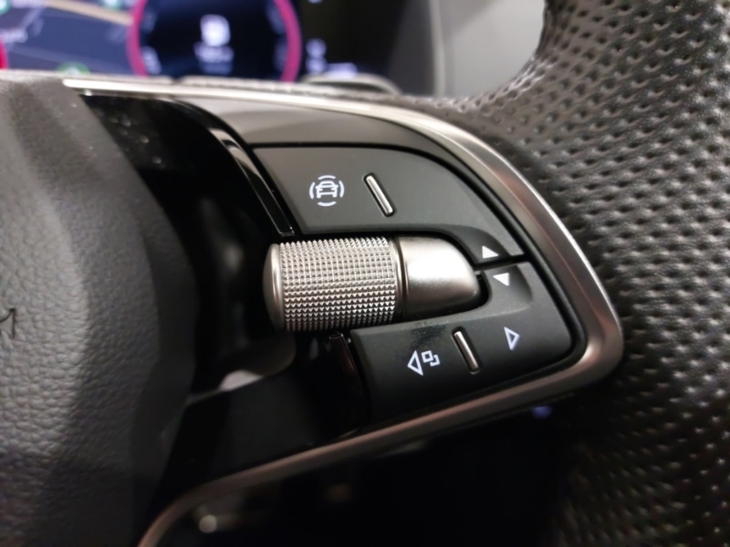 Used Skoda Karoq 2024 for sale - 76365538: Photo 17