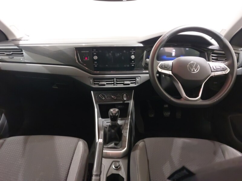 Used Volkswagen Polo 2024 for sale - 76365547: Photo 2