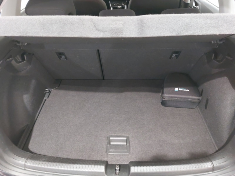 Used Volkswagen Polo 2024 for sale - 76365547: Photo 8