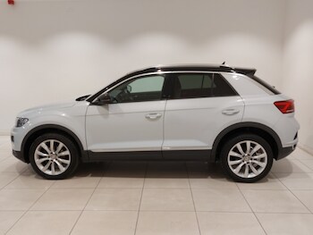 Used Volkswagen T-Roc 2019 for sale - 75595086: Photo
