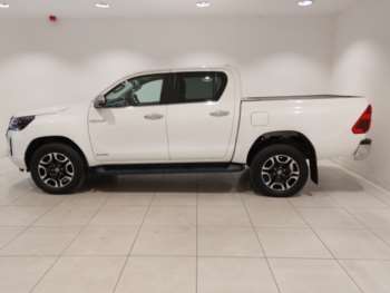 Used Toyota Hilux 2023 for sale - 74706317: Photo