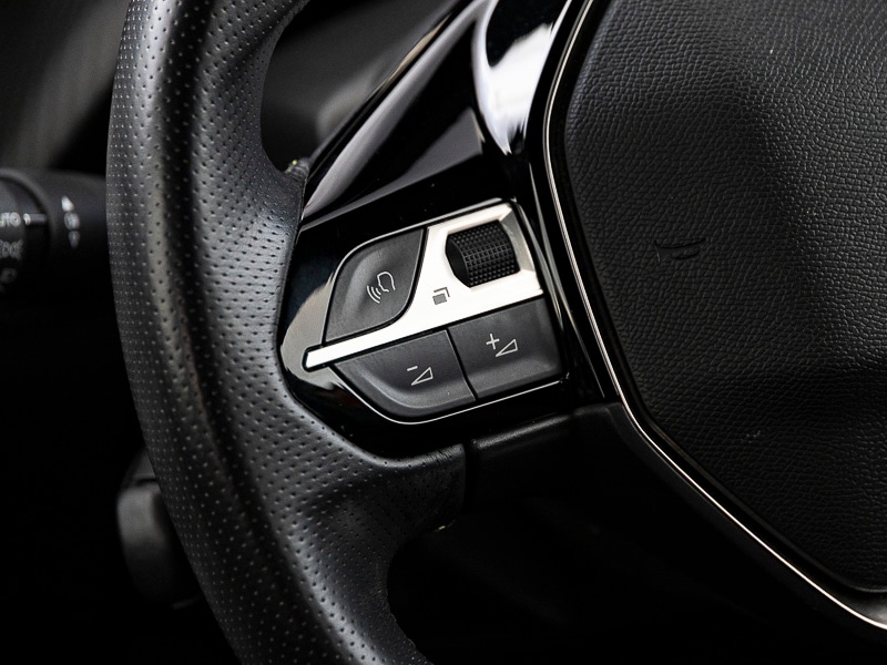 Used Peugeot 2008 2023 for sale - 77393008: Photo 11