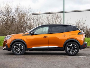 Used Peugeot 2008 2023 for sale - 77393008: Photo