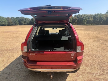 Volvo XC90 feature image