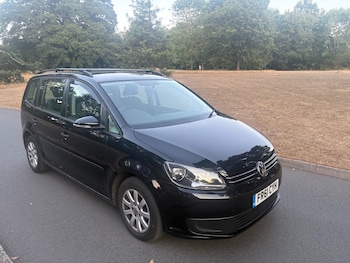 Used Volkswagen Touran 2012 for sale - 79543731: Photo