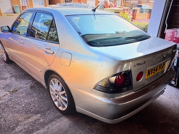 Used Lexus IS 2004 for sale - 79312935: Photo