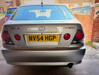 Used Lexus IS 2004 for sale - 79312935: Photo