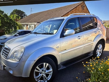 Used Ssangyong Rexton 2012 for sale - 79257662: Photo
