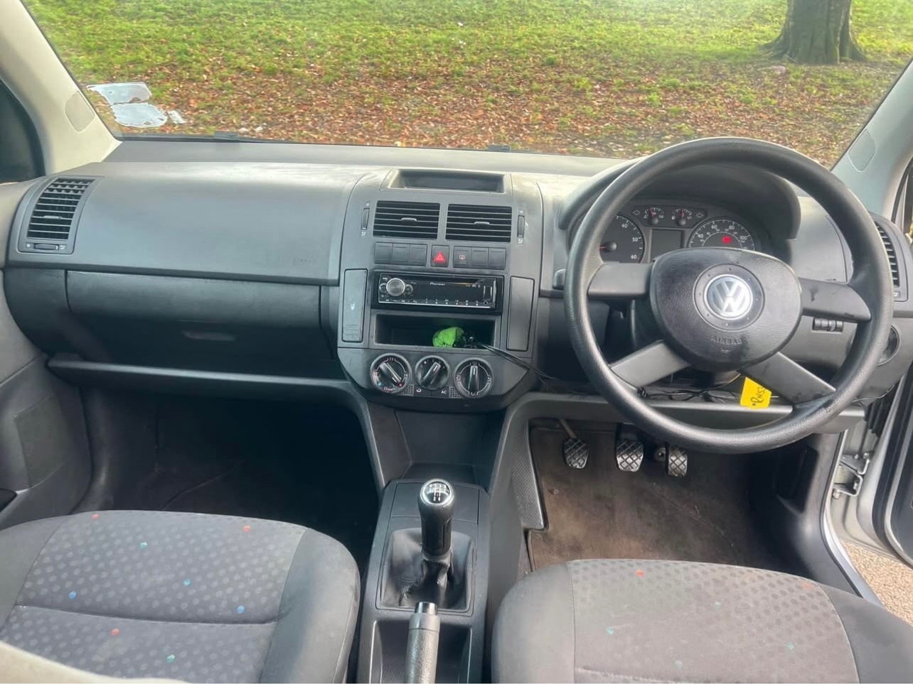 Used Volkswagen Polo 2004 for sale - 77659241: Photo 8