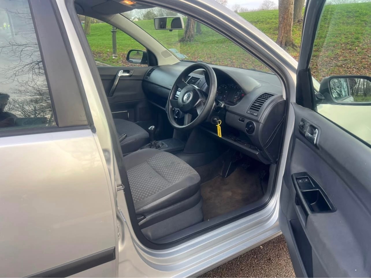 Used Volkswagen Polo 2004 for sale - 77659241: Photo 9