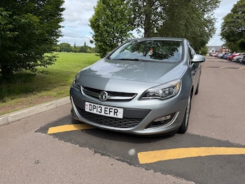 Used Vauxhall Astra 2013 for sale - 79005357: Photo