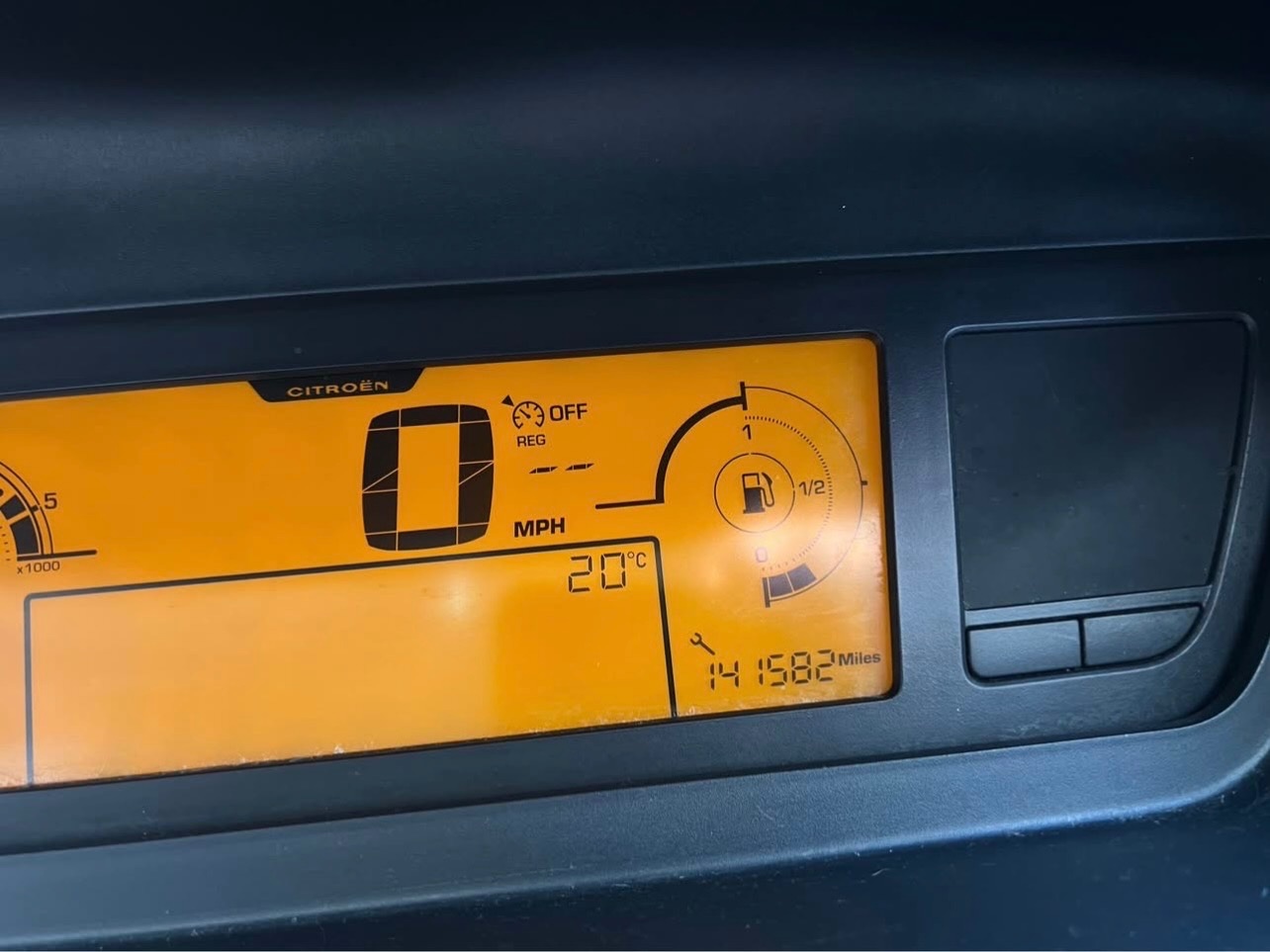 Used Citroen C4 Picasso 2010 for sale - 77659238: Photo 15