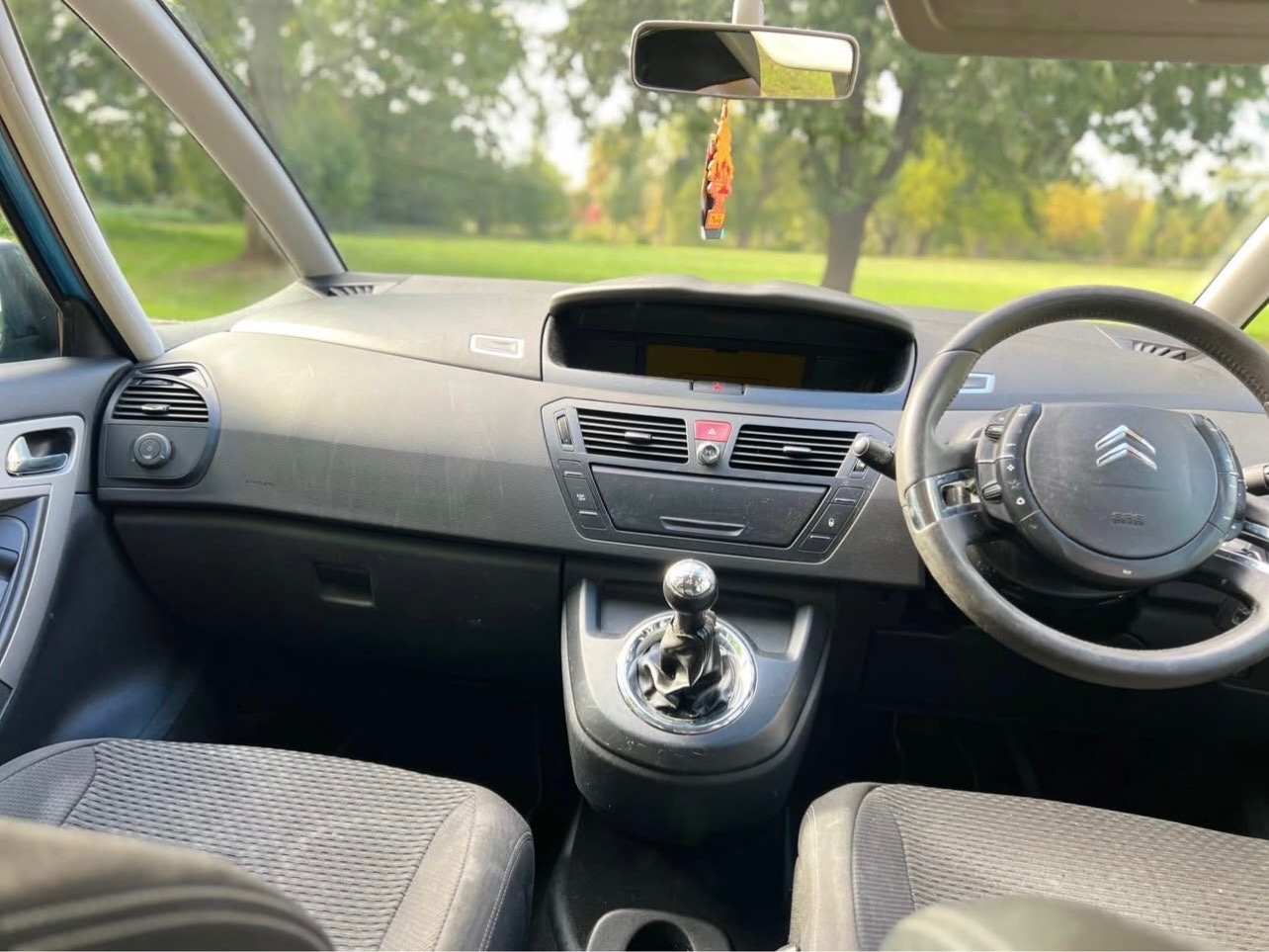 Used Citroen C4 Picasso 2010 for sale - 77659238: Photo 7