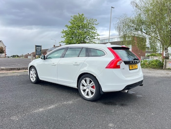 Used Volvo V60 2022 for sale - 78390136: Photo