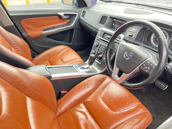 Used Volvo V60 2022 for sale - 78390136: Photo