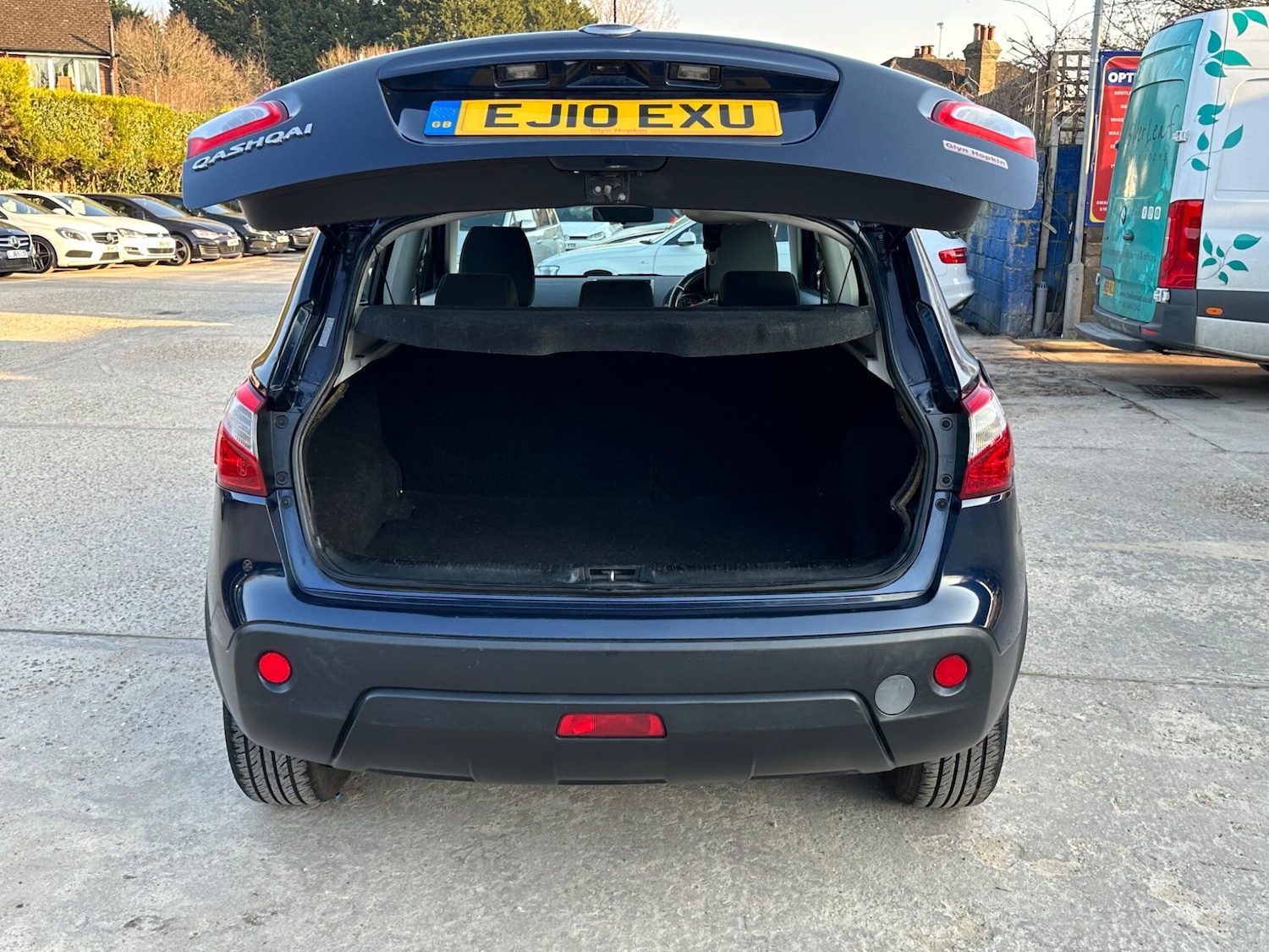 Used Nissan Qashqai 2010 for sale - 77957244: Photo 23