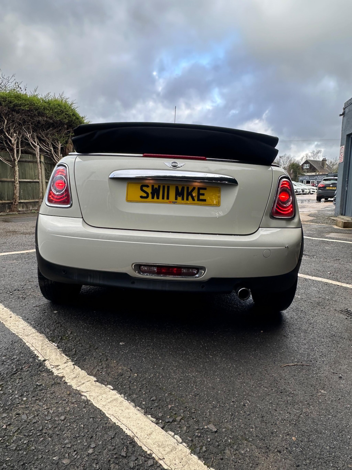 Used MINI Convertible 2011 for sale - 77320926: Photo 11