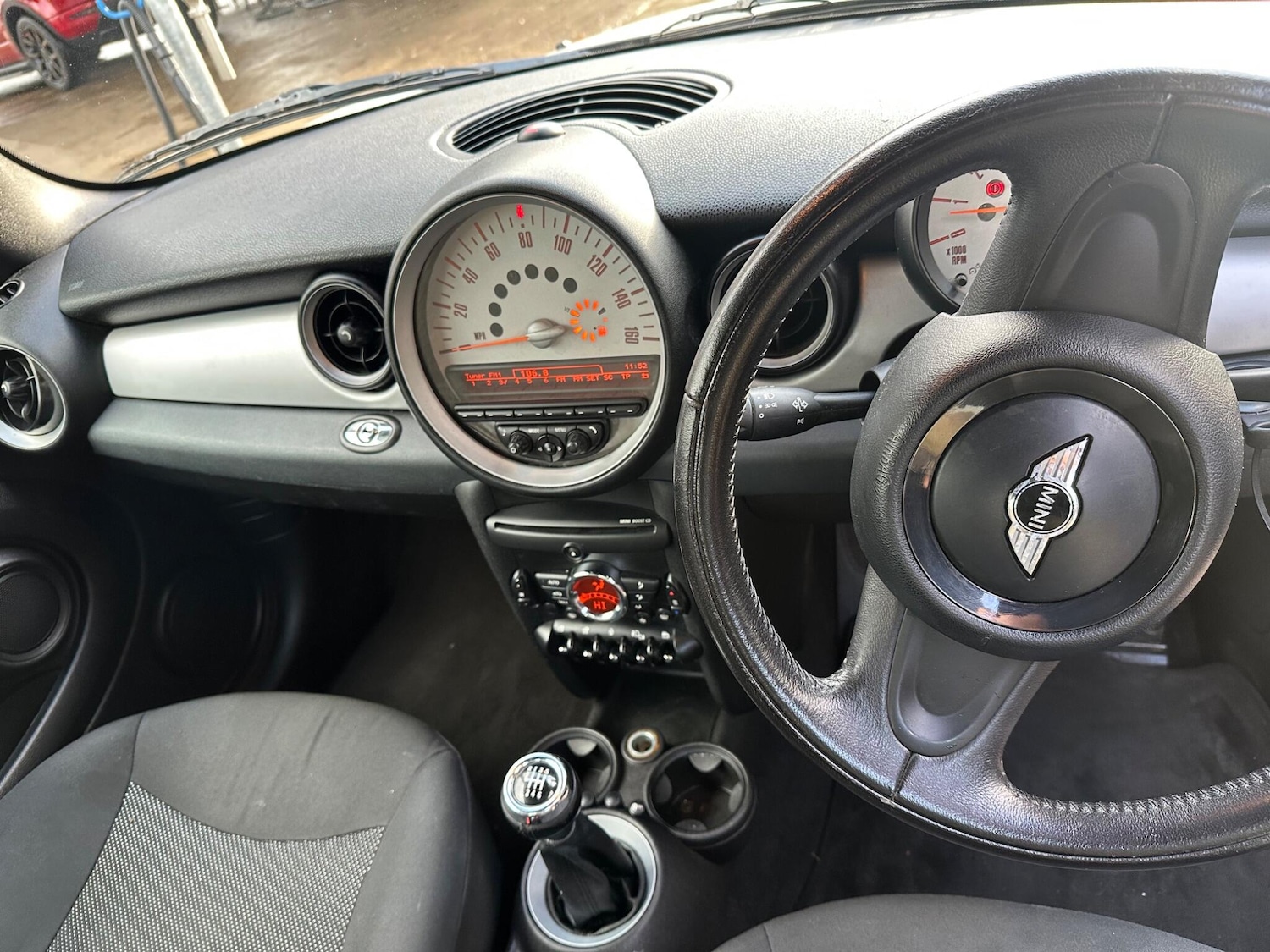 Used MINI Convertible 2011 for sale - 77320926: Photo 16