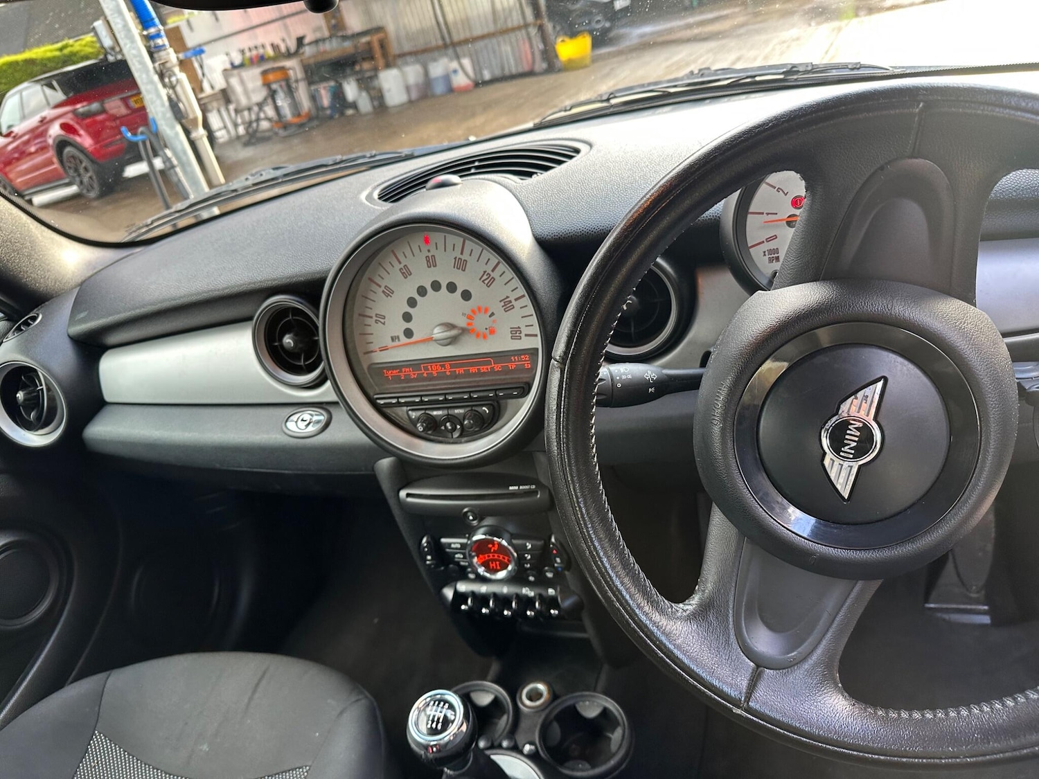 Used MINI Convertible 2011 for sale - 77320926: Photo 17