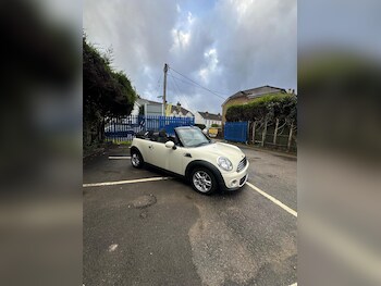 Used MINI Convertible 2011 for sale - 77320926: Photo