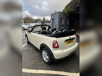 Used MINI Convertible 2011 for sale - 77320926: Photo