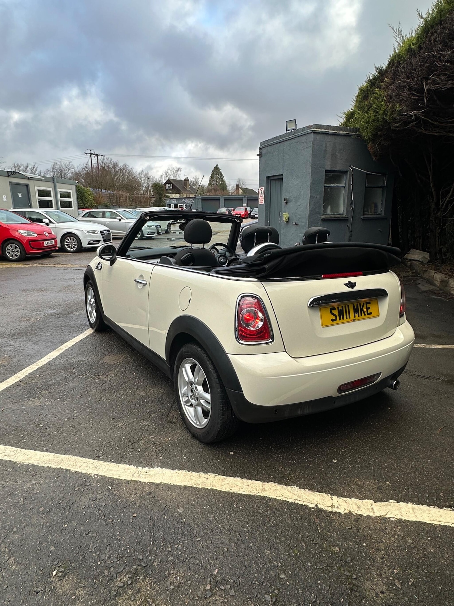 Used MINI Convertible 2011 for sale - 77320926: Photo 6