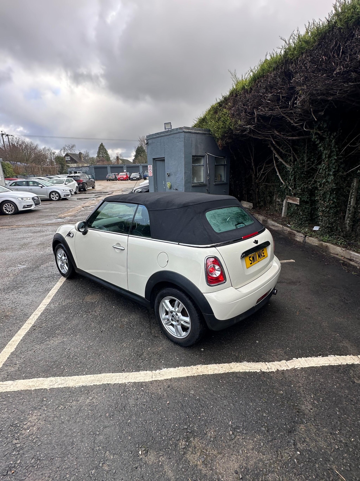 Used MINI Convertible 2011 for sale - 77320926: Photo 7