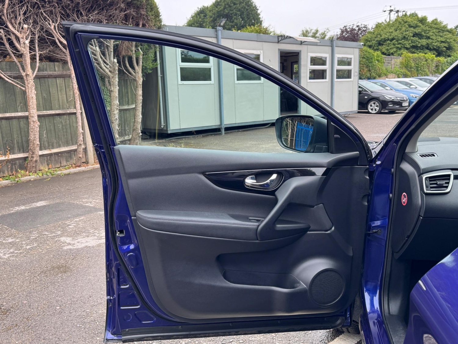 Used Nissan Qashqai 2016 for sale - 76666993: Photo 24