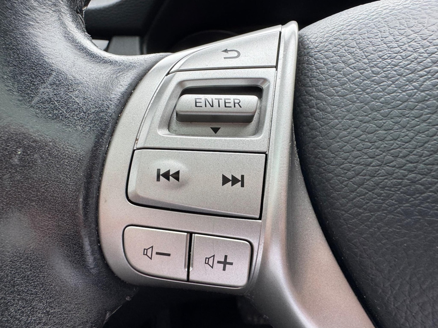 Used Nissan Qashqai 2016 for sale - 76666993: Photo 33