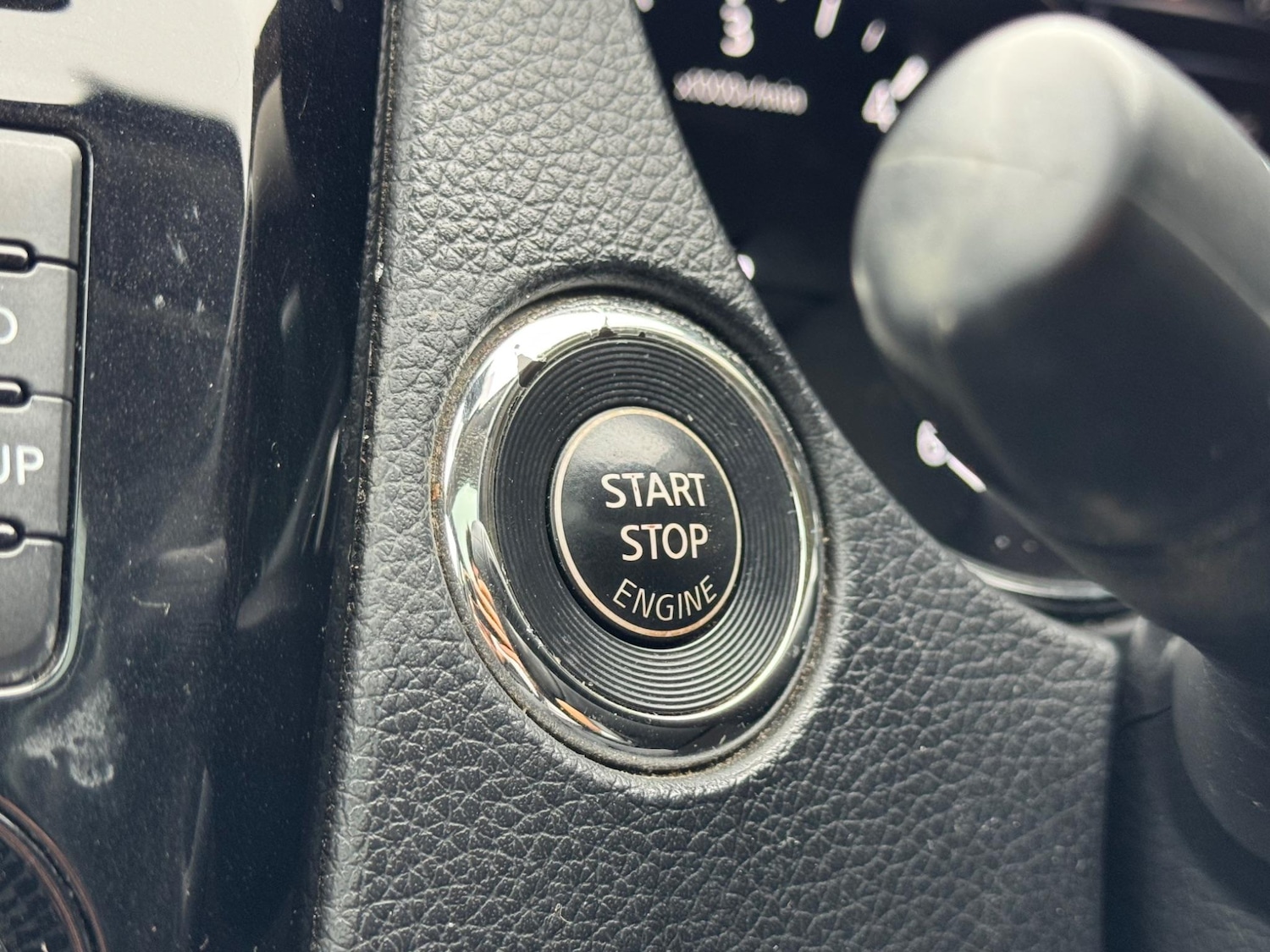 Used Nissan Qashqai 2016 for sale - 76666993: Photo 38