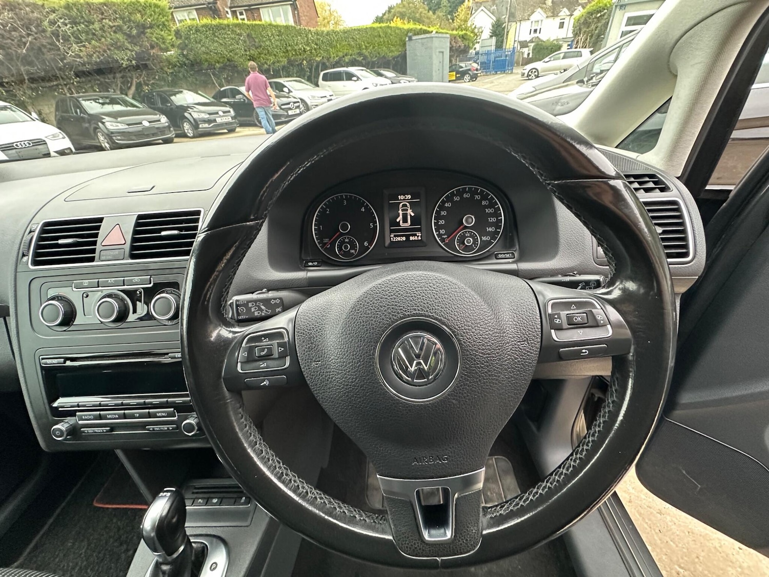 Used Volkswagen Touran 2012 for sale - 76389253: Photo 21